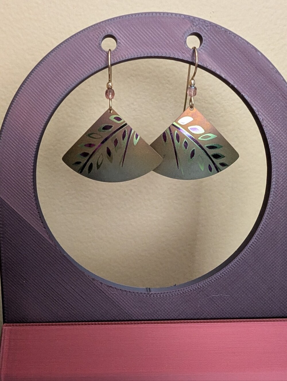 Vintage Holly Yashi Gold Leaf Pattern Fan Drop Earrings